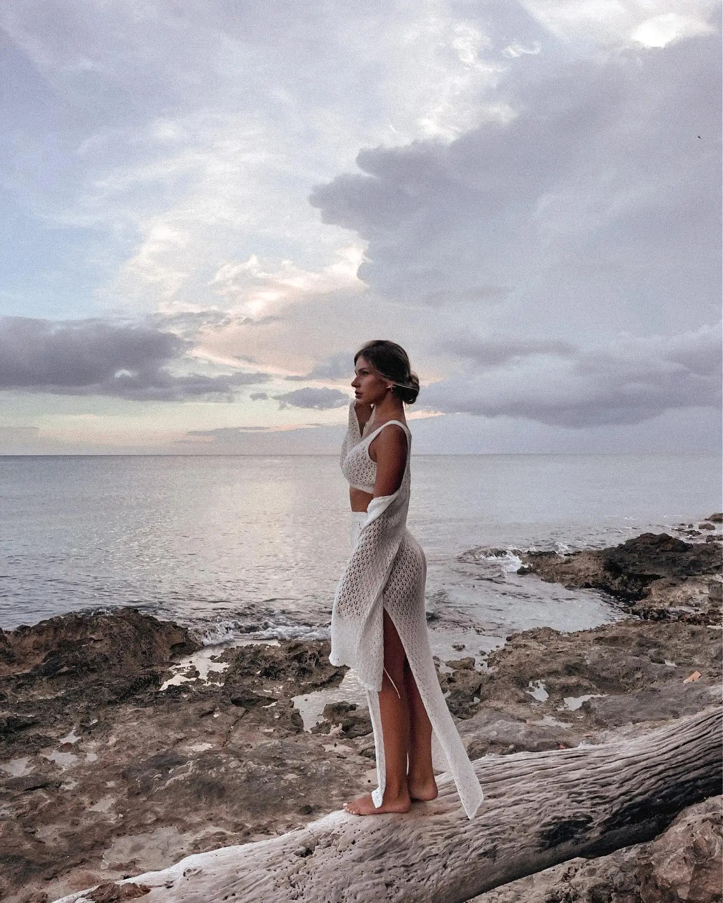 White Two Piece Set - Skirt With Split - Bat Sleeves